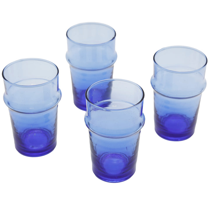 Vier mundgeblasene Teegläser in Blau – handgefertigtes Gläser Set im praktischen 4er-Pack